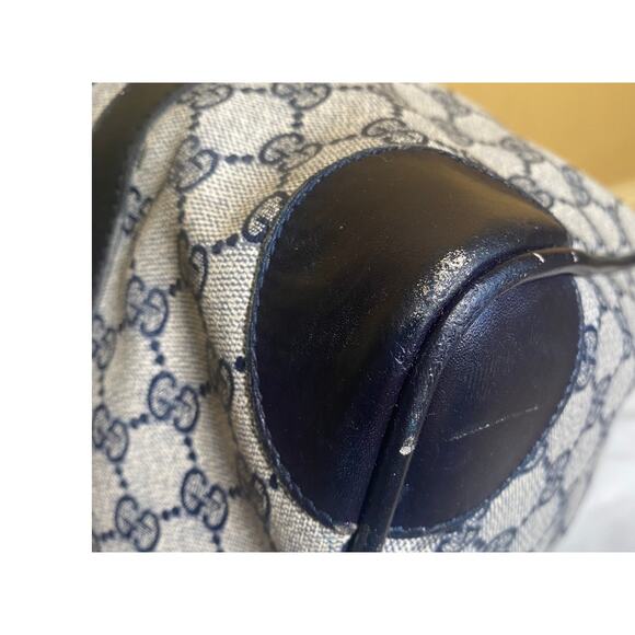 Beautiful Gucci Navy Boston Bag - Picture 9 of 14
